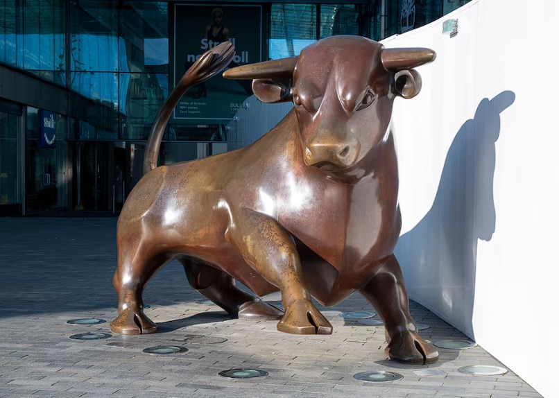 Una subasta en Reino Unido rescata los bocetos perdidos del toro del Bullring de Birmingham